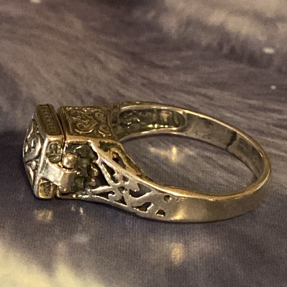 Silver square heart poison rings 925 size 8 and 6.5 - Picture 4 of 14